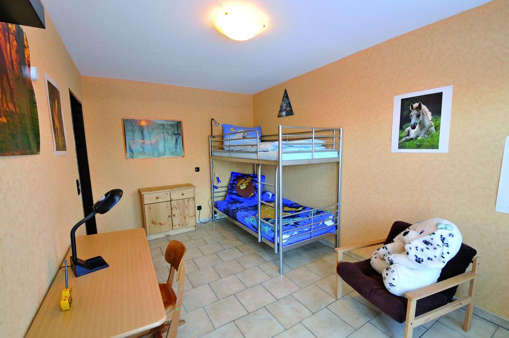 Ferienwohnung Heinen 슈라이덴 객실 사진