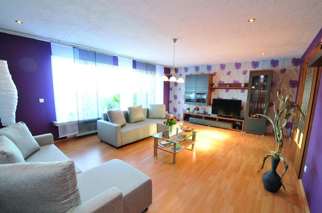 Ferienwohnung Heinen 슈라이덴 객실 사진